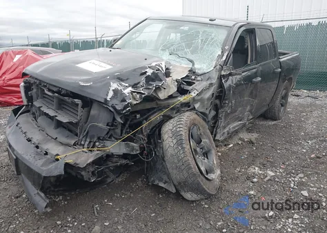 2018 Ram 1500 Express 4X4 5'7 Box из США, поврежденный, VIN 3C6RR7KTXJG265316